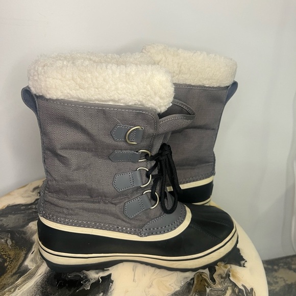 Sorel Carnival Waterproof Fleece Lined Snow Boot - Picture 14 of 15